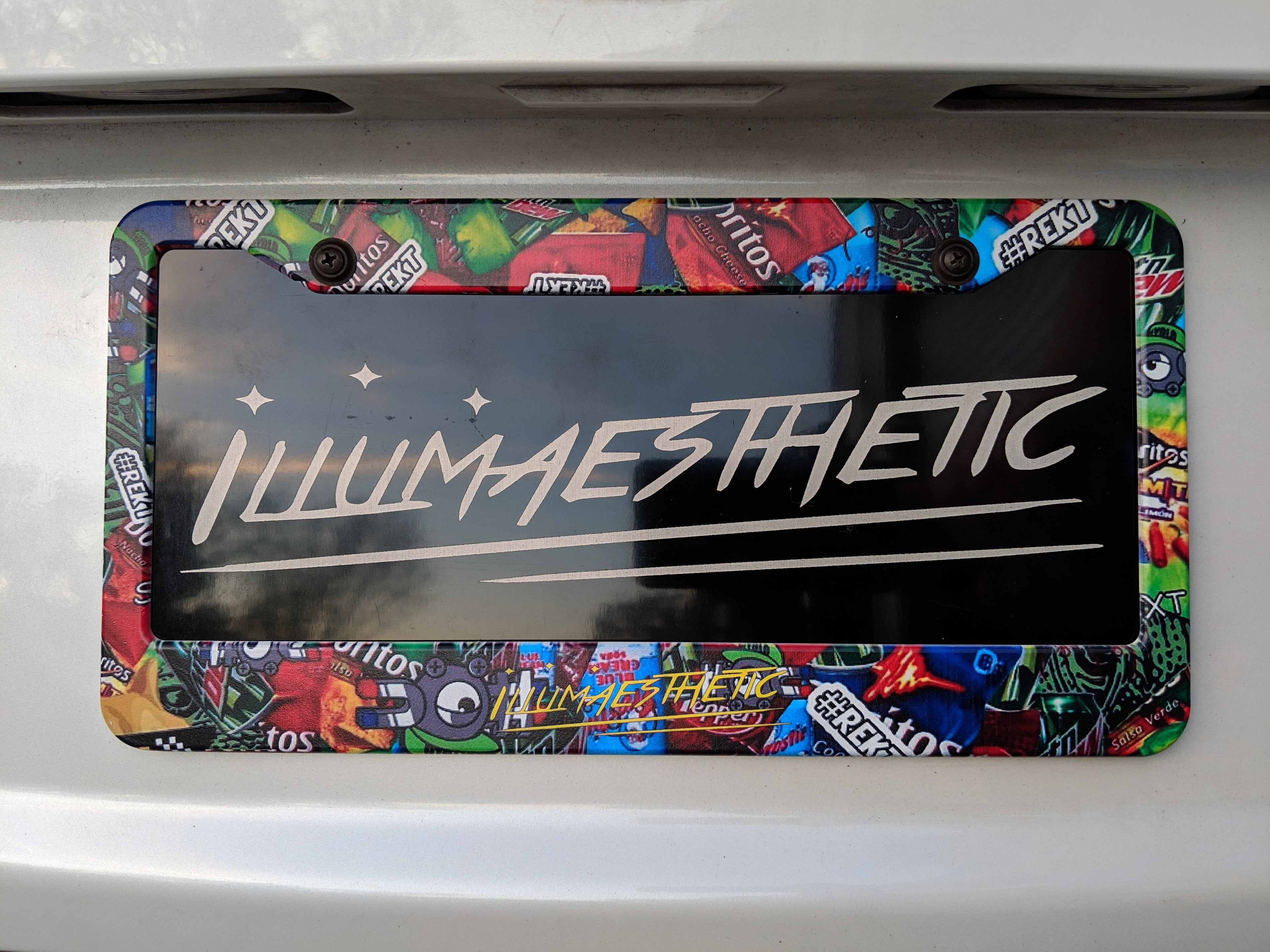 Illumaesthetic - Meme Plate Frames
