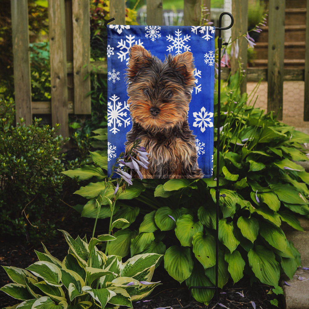 Winter Snowflakes Holiday Yorkie Puppy / Yorkshire Terrier Garden Flag Mailbox Decorative Yard Banner Outside Patio Artwork for Flower Beds, Garden Size, Multicolor