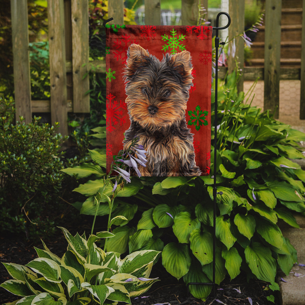 Red Snowflakes Holiday Christmas Yorkie Puppy / Yorkshire Terrier Garden Flag Mailbox Decorative Yard Banner Outside Patio Artwork for Flower Beds, Garden Size, Multicolor