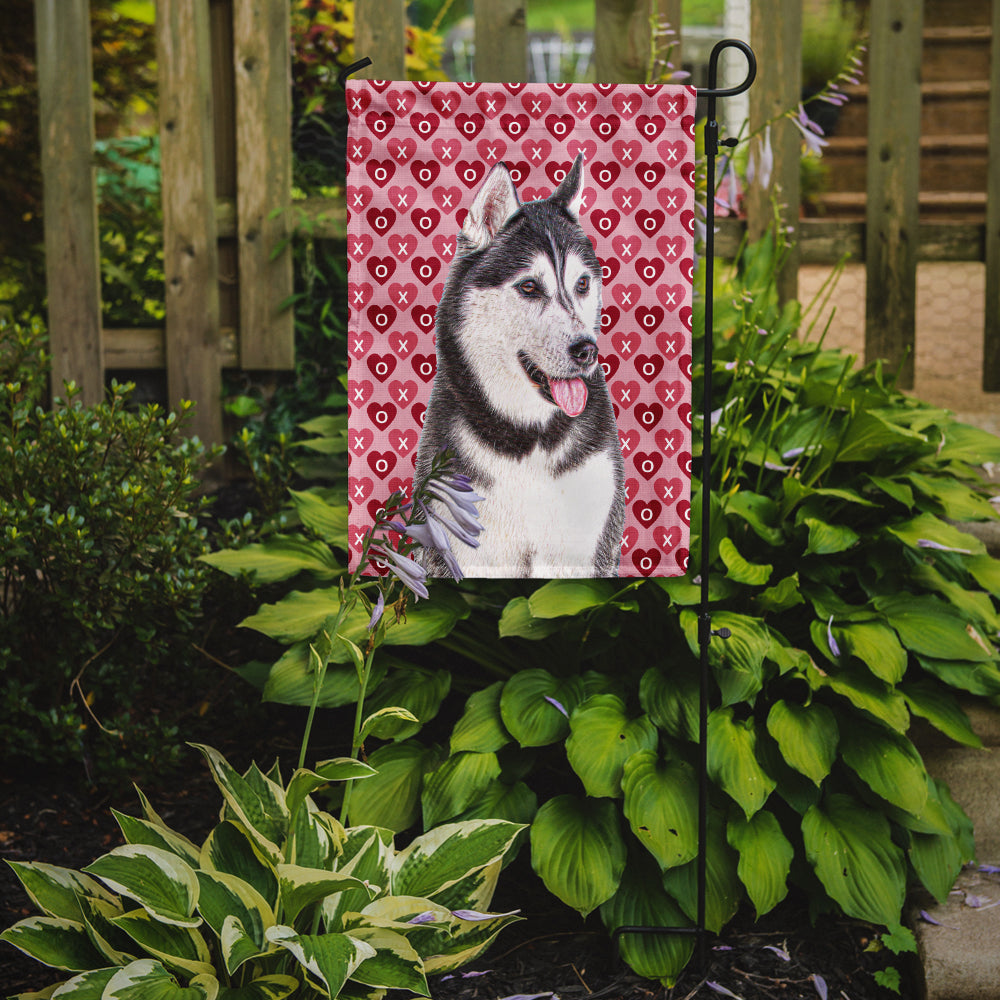 Hearts Love and Valentine's Day Alaskan Malamute Garden Flag Mailbox Decorative Yard Banner Outside Patio Artwork for Flower Beds, Garden Size, Multicolor