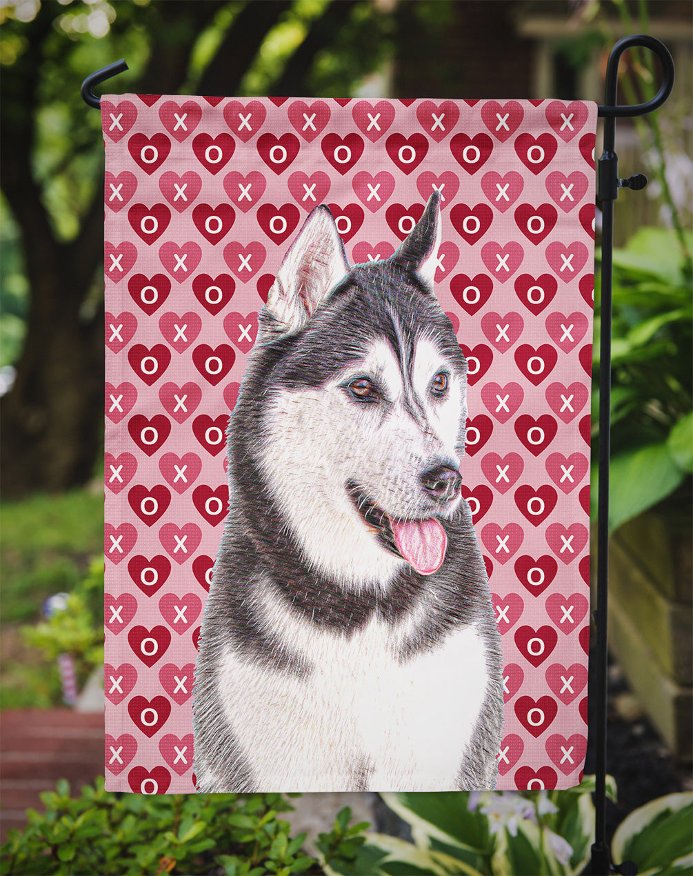 Hearts Love and Valentine's Day Alaskan Malamute Garden Flag Mailbox Decorative Yard Banner Outside Patio Artwork for Flower Beds, Garden Size, Multicolor