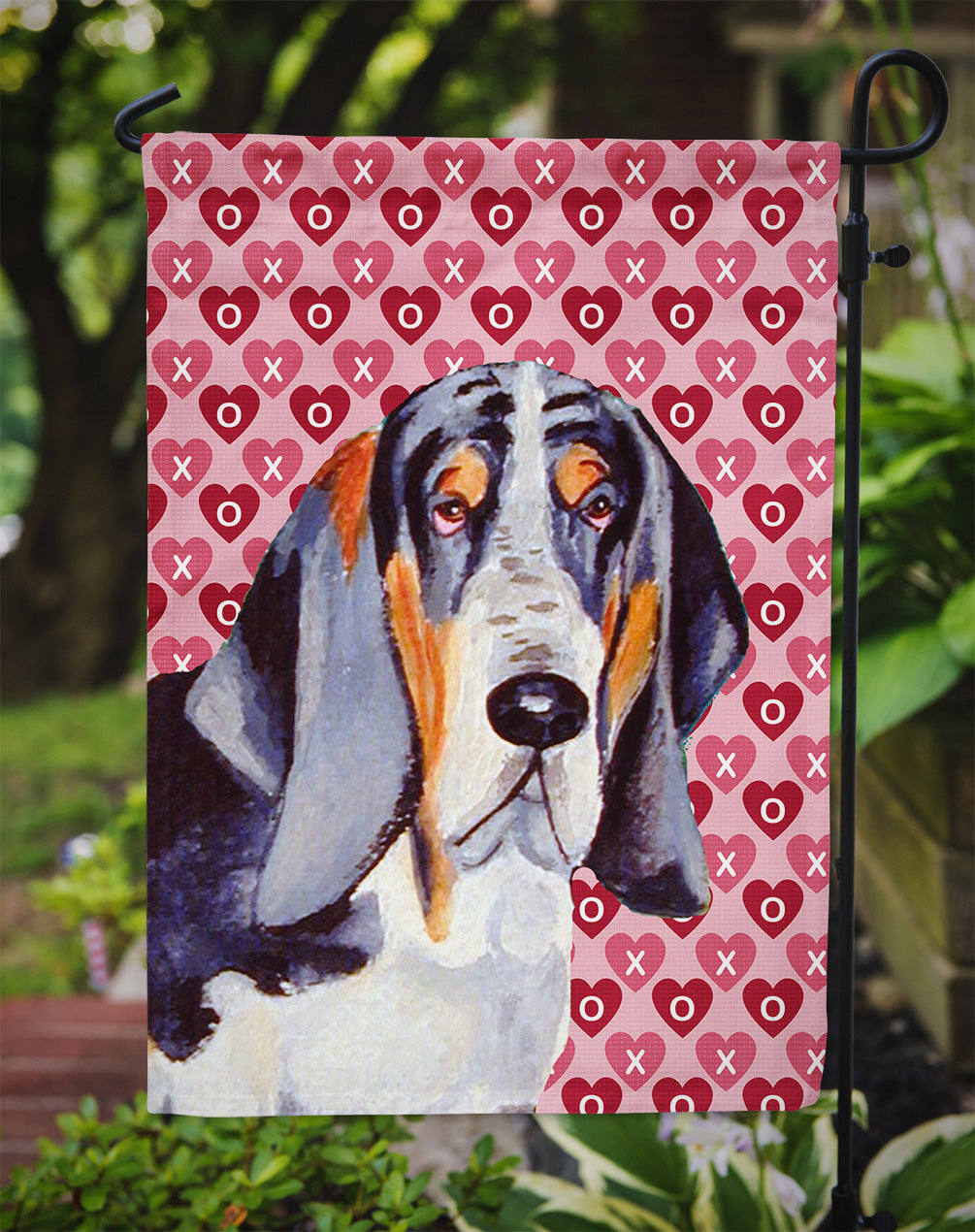 Basset Hound Hearts Love and Valentine's Day Portrait Garden Flag Mailbox Decorative Yard Banner Outside Patio Artwork for Flower Beds, Garden Size, Multicolor