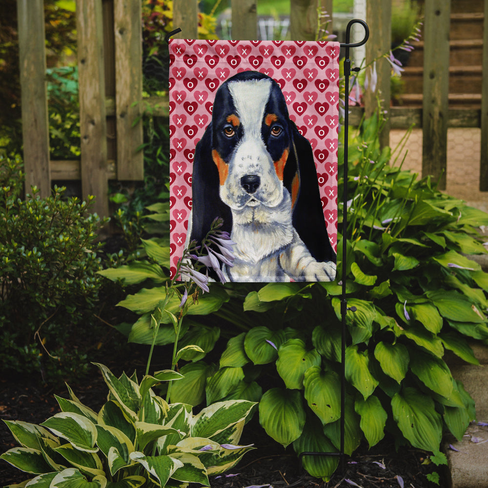 Basset Hound Hearts Love and Valentine's Day Portrait Garden Flag Mailbox Decorative Yard Banner Outside Patio Artwork for Flower Beds, Garden Size, Multicolor