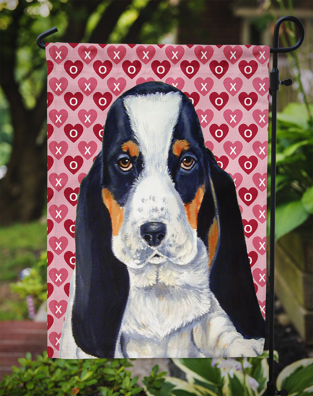 Basset Hound Hearts Love and Valentine's Day Portrait Garden Flag Mailbox Decorative Yard Banner Outside Patio Artwork for Flower Beds, Garden Size, Multicolor