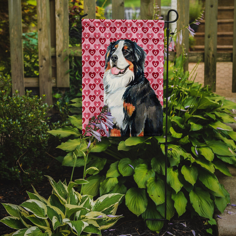 Bernese Mountain Dog Hearts Love and Valentine's Day Portrait Garden Flag Mailbox Decorative Yard Banner Outside Patio Artwork for Flower Beds, Garden Size, Multicolor