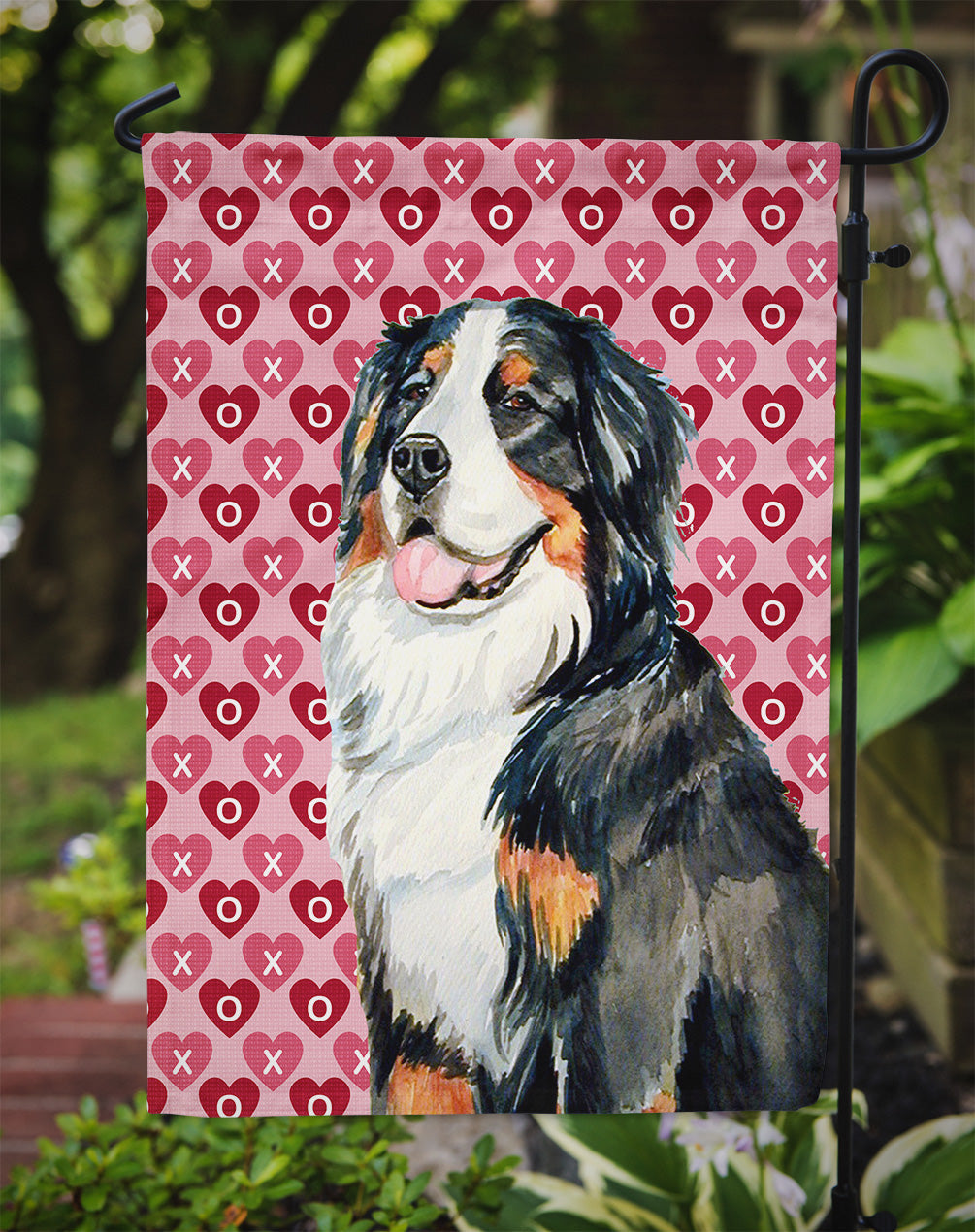 Bernese Mountain Dog Hearts Love and Valentine's Day Portrait Garden Flag Mailbox Decorative Yard Banner Outside Patio Artwork for Flower Beds, Garden Size, Multicolor