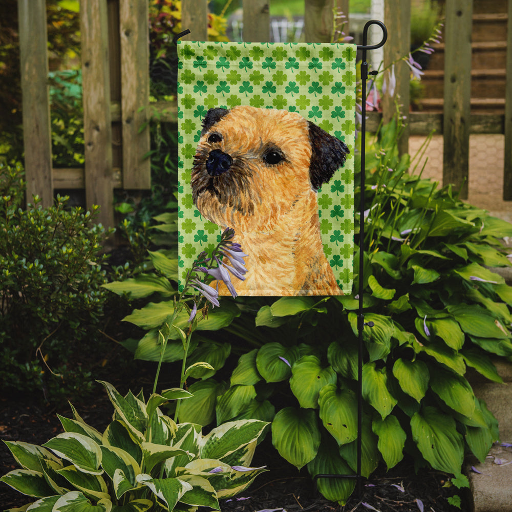 Border Terrier St. Patrick's Day Shamrock Portrait Garden Flag Mailbox Decorative Yard Banner Outside Patio Artwork for Flower Beds, Garden Size, Multicolor