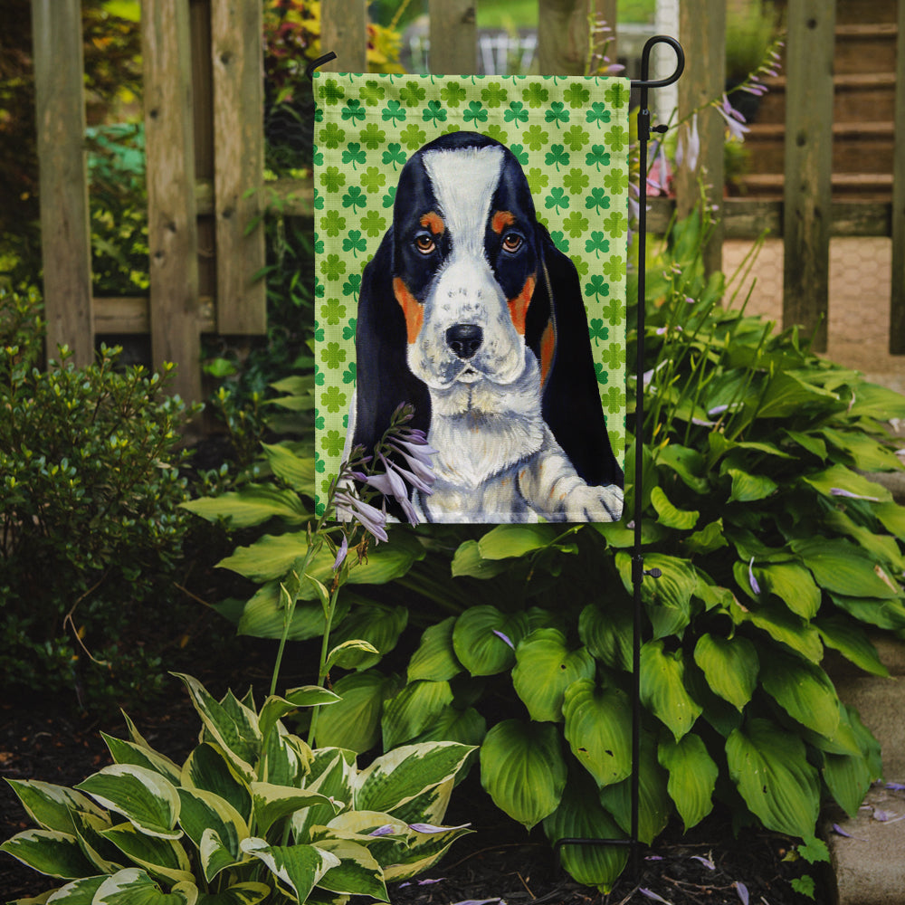 Basset Hound St. Patrick's Day Shamrock Portrait Garden Flag Mailbox Decorative Yard Banner Outside Patio Artwork for Flower Beds, Garden Size, Multicolor