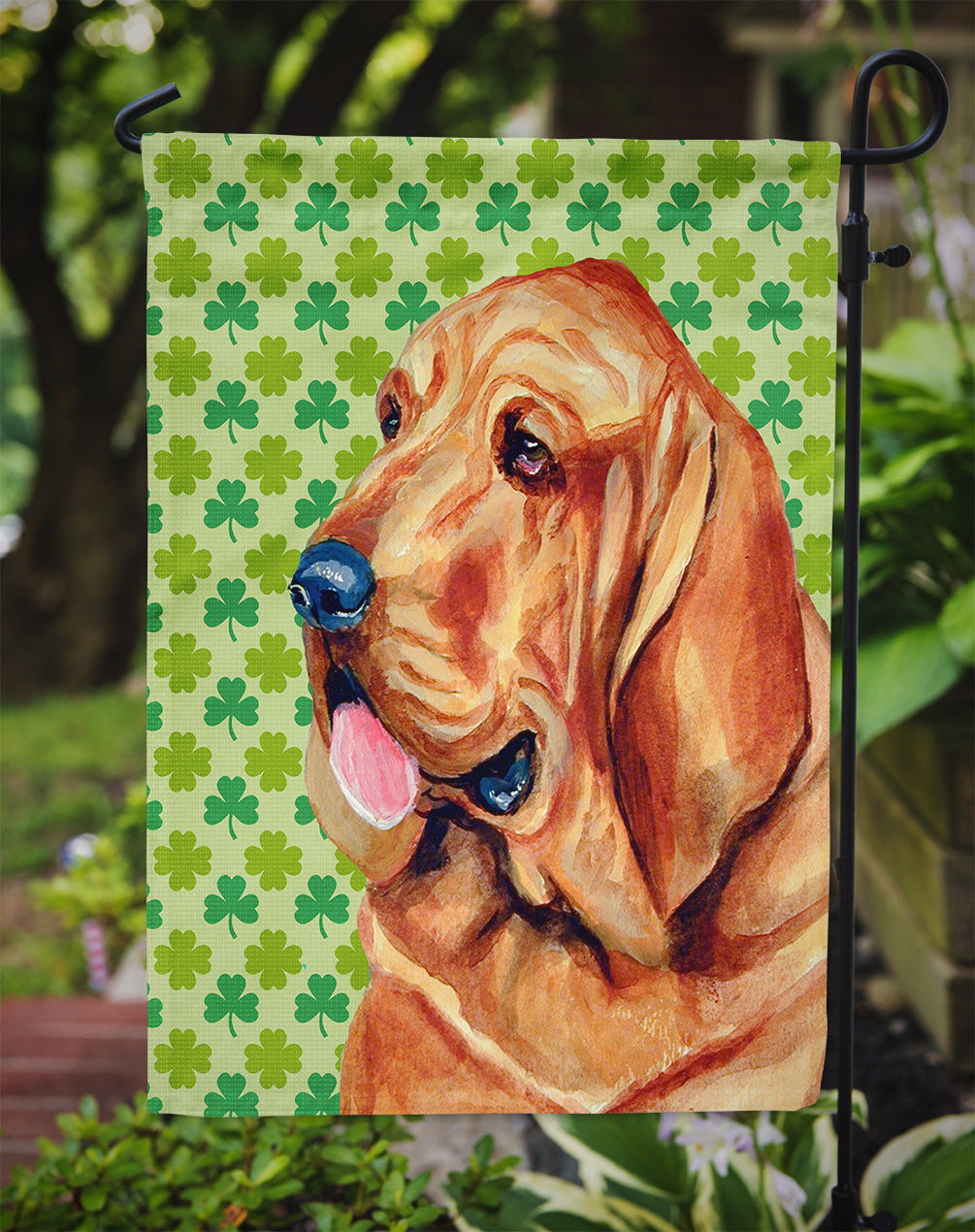 Bloodhound St. Patrick's Day Shamrock Portrait Garden Flag Mailbox Decorative Yard Banner Outside Patio Artwork for Flower Beds, Garden Size, Multicolor