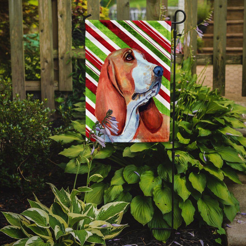 Basset Hound Candy Cane Holiday Christmas Garden Flag Mailbox Decorative Yard Banner Outside Patio Artwork for Flower Beds, Garden Size, Multicolor