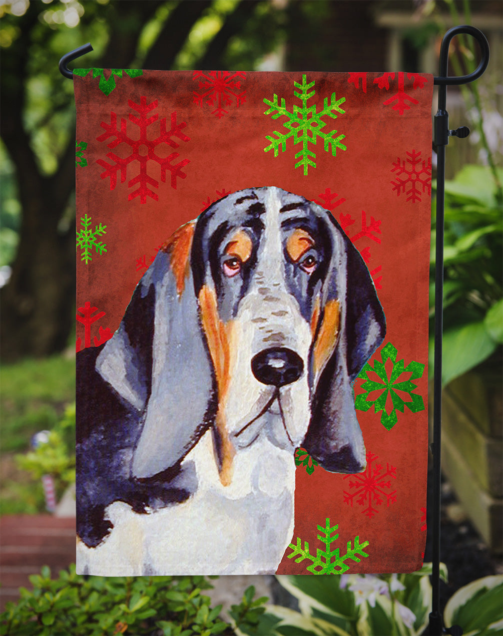 Basset Hound Red and Green Snowflakes Holiday Christmas Garden Flag Mailbox Decorative Yard Banner Outside Patio Artwork for Flower Beds, Garden Size, Multicolor