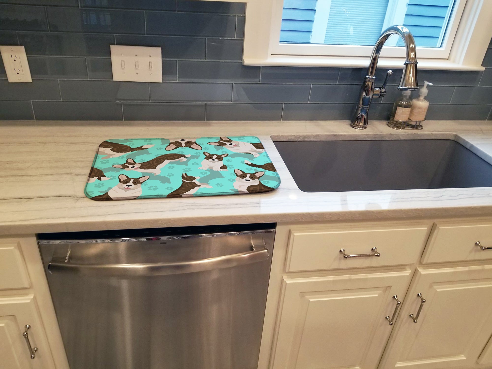 Brindle Cardigan Corgi Dish Drying Mat Absorbent Dish Drying Mat Pad for Kitchen Counter Dish Drainer Mat for Countertop, 14 x 21", Multicolor