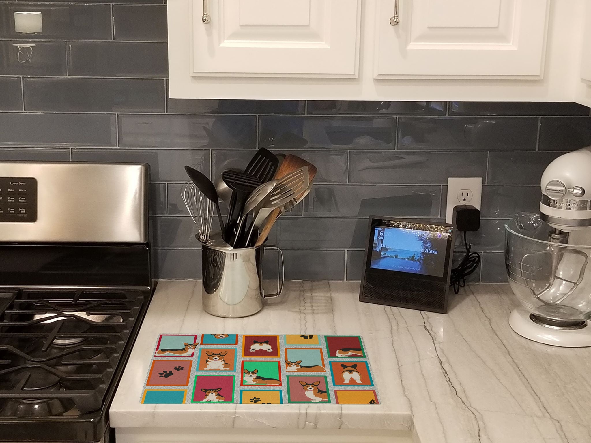 Lots of Sable Pembroke Corgi Cutting Board Tempered Glass Kitchen Cutting Surface, Heat Resistant Chopping, Non-Slip Feet, Food Prep & Serving