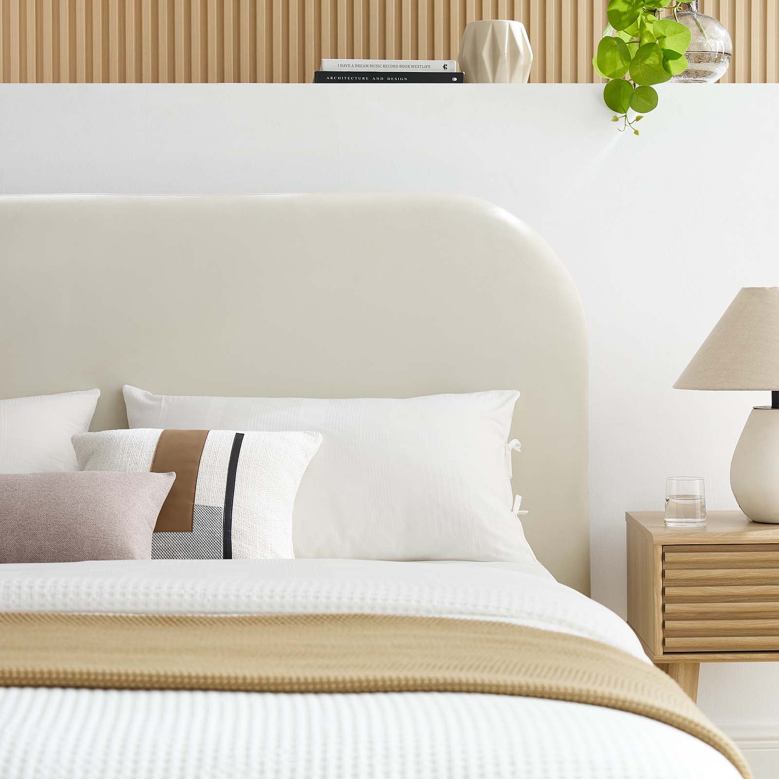 Keynote Performance Velvet Curved Queen Platform Bed by Modway