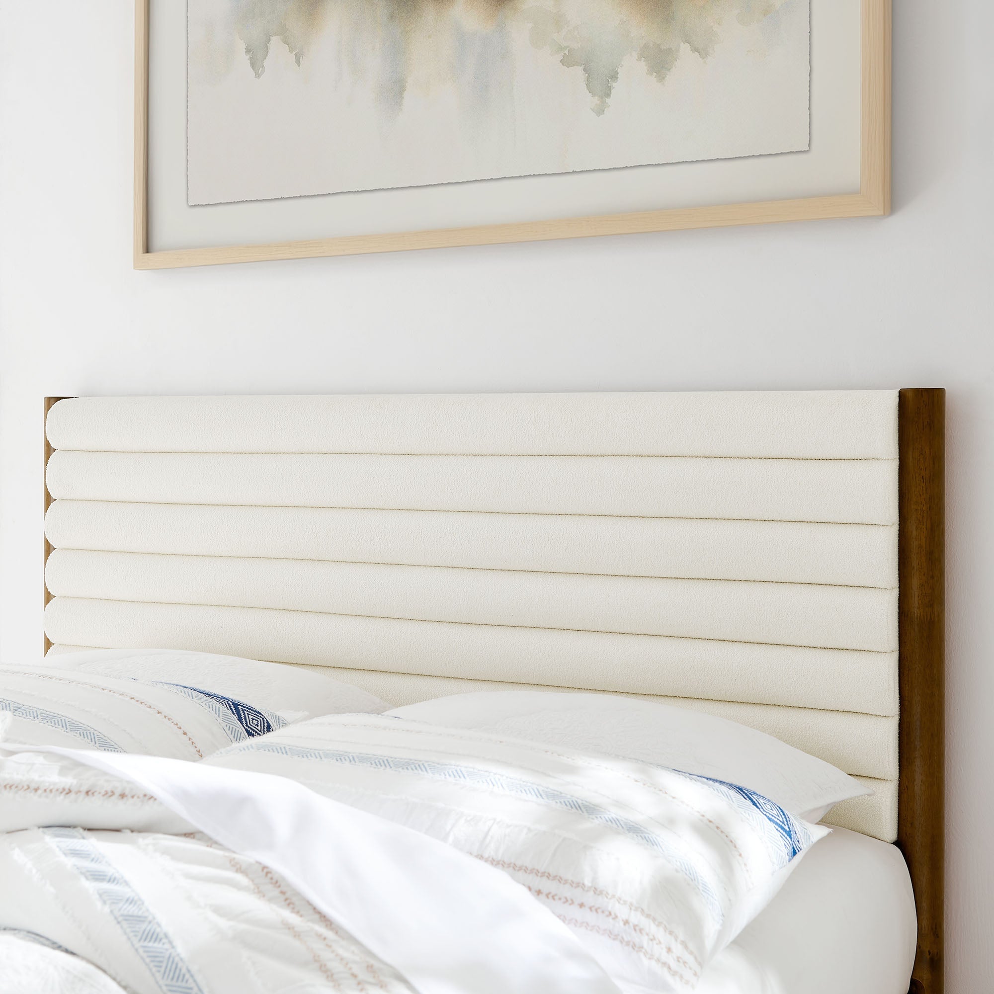 Olea Channel Tufted Boucle Solid Wood Queen Platform Bed by Modway