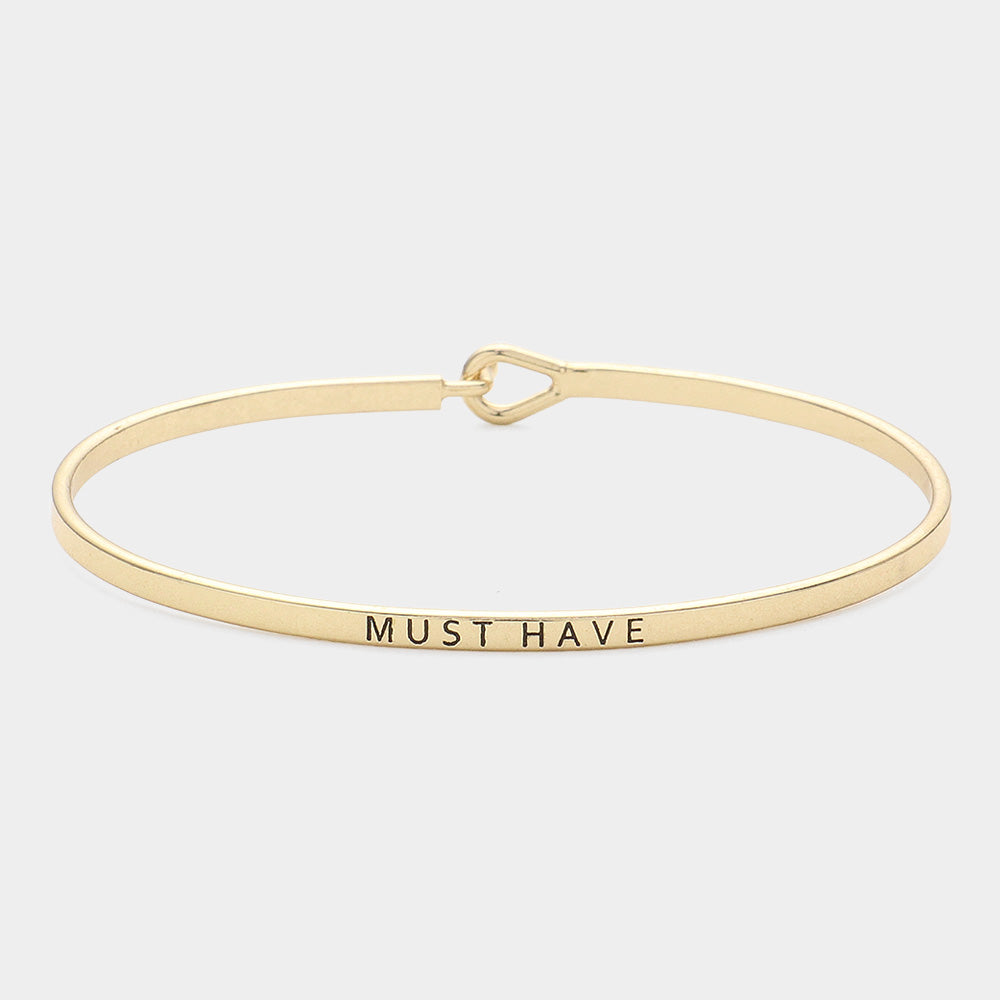 "Must have" thin metal hook bracelet