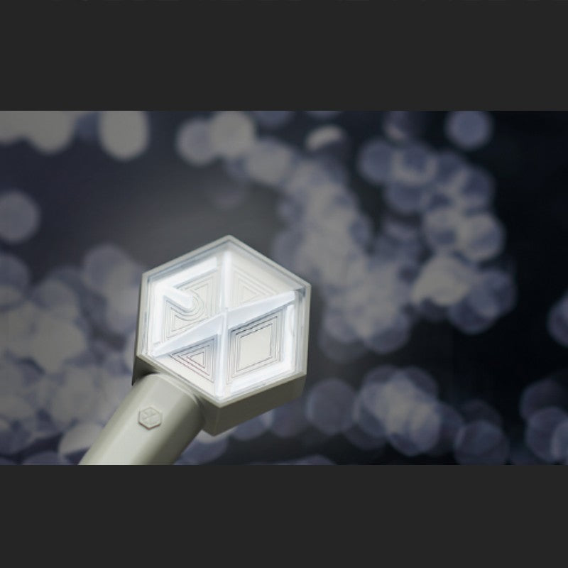 EXO Official  Lightstick Ver 3.0 (With Photocard)