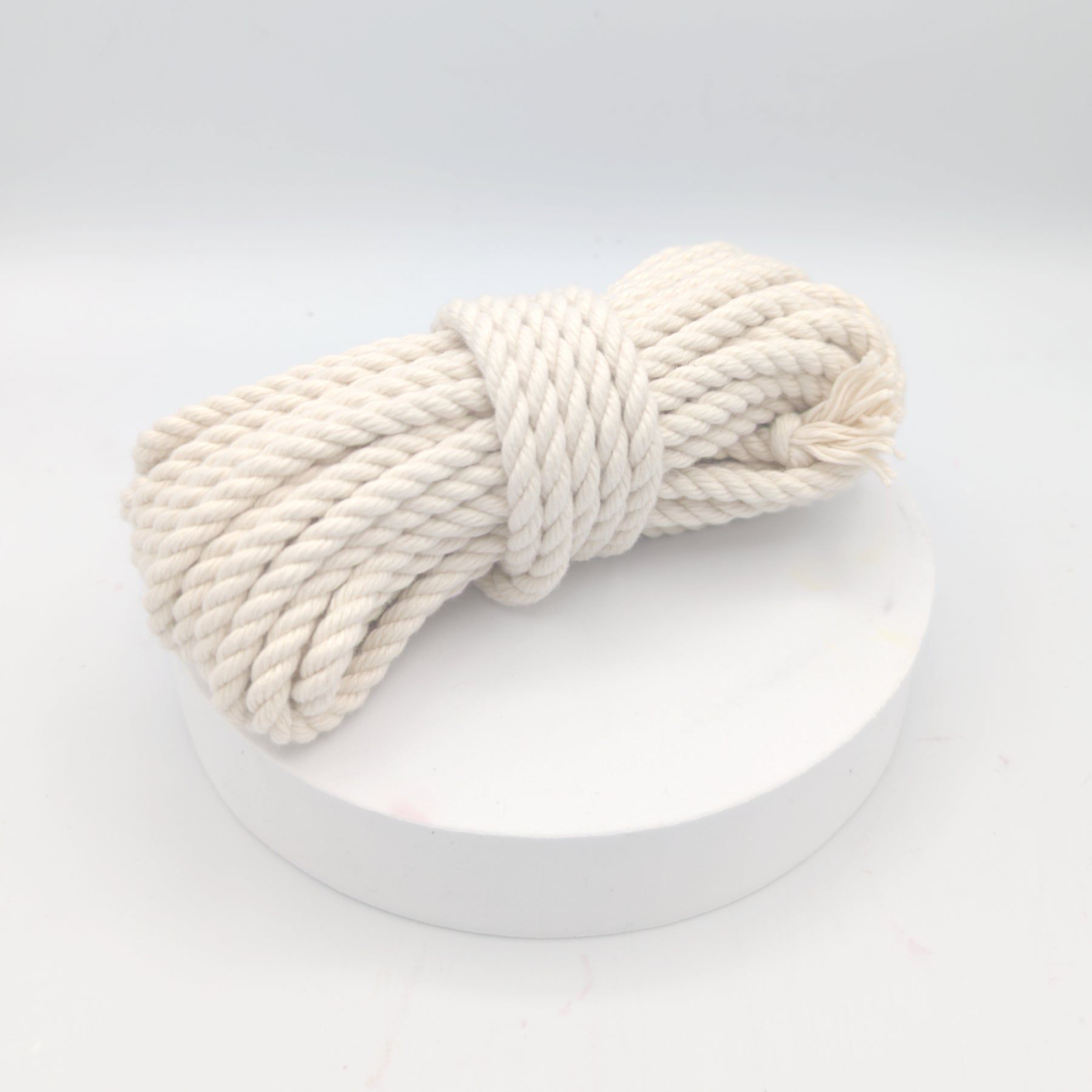 Wholesale POSH Rope - 3 Strand Spun Polyester Bondage Rope - Synthetic Hemp - 6mm