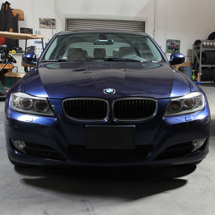 SPYDER xTune 08-13 BMW 3-Series E90/E91 4DR OEM Style Halogen Proj Headlights -Blk (PRO-JH-BE9009-AM-BK) 9943621