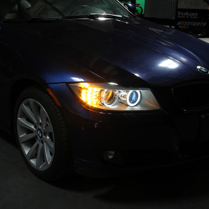 SPYDER xTune 08-13 BMW 3-Series E90/E91 4DR OEM Style Halogen Proj Headlights -Blk (PRO-JH-BE9009-AM-BK) 9943621