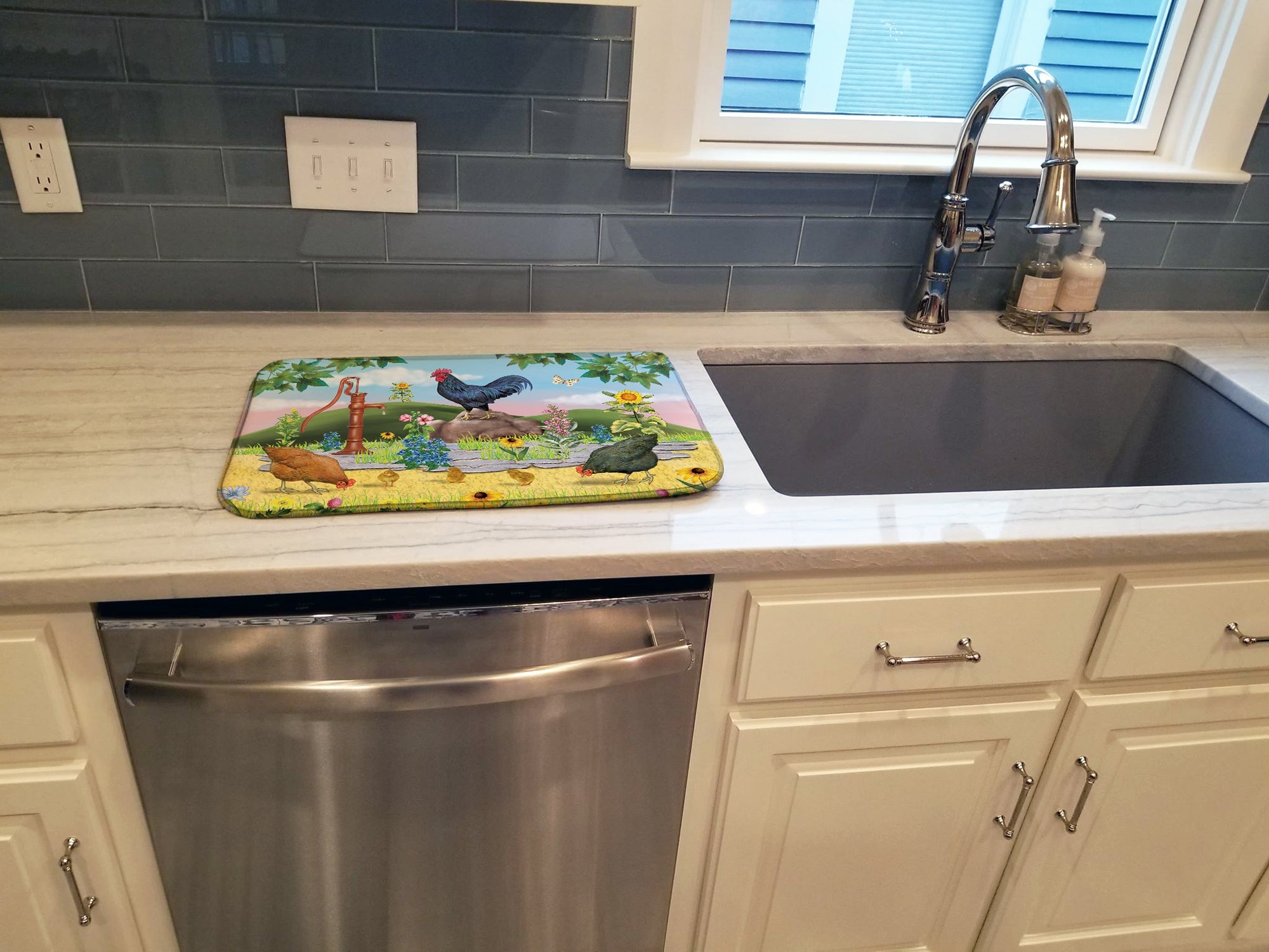 Rooster And Water Pump Dish Drying Mat Absorbent Dish Drying Mat Pad for Kitchen Counter Dish Drainer Mat for Countertop, 14 x 21", Multicolor