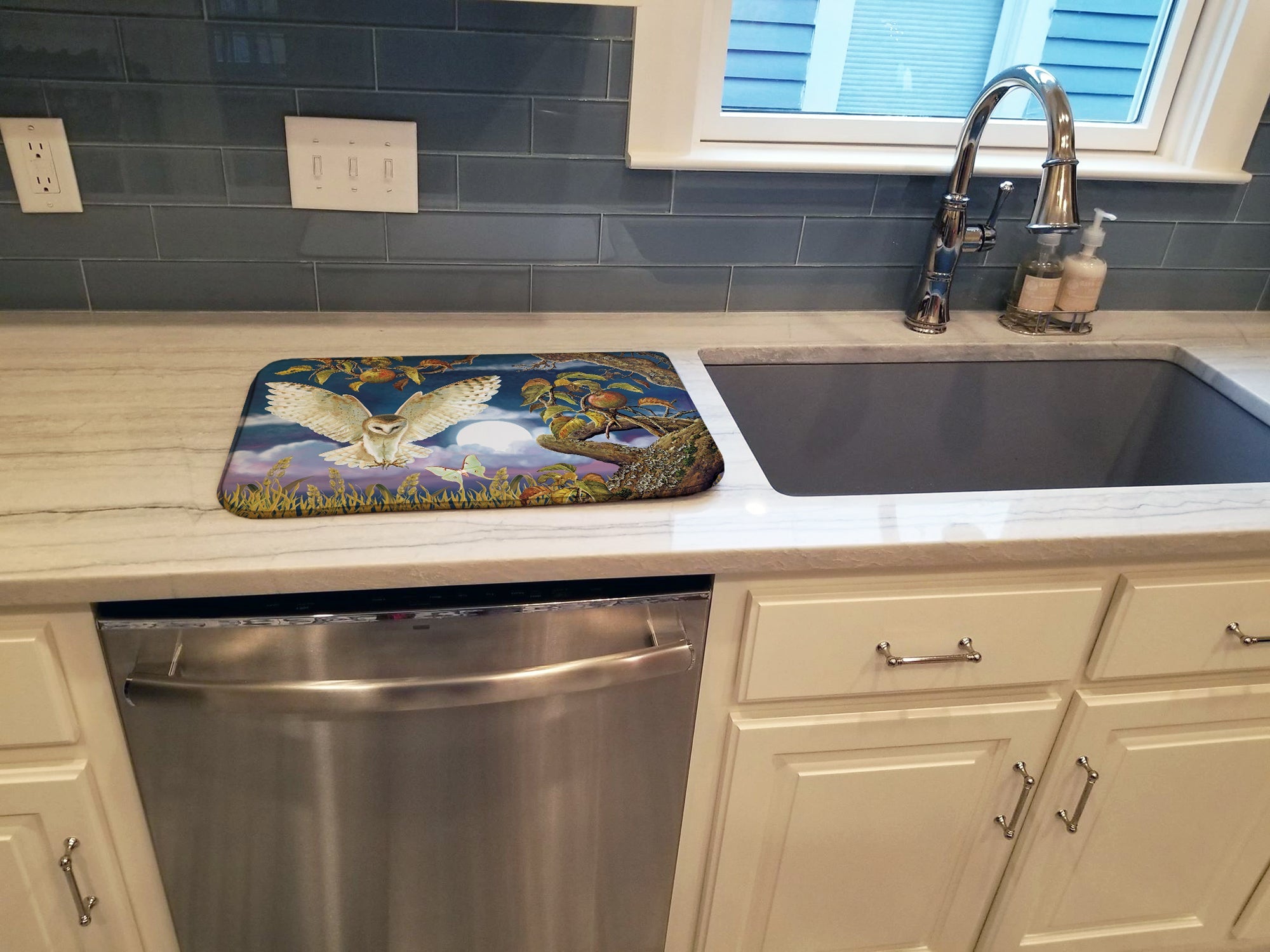 Barn Owl In The Apple Orchard Dish Drying Mat Absorbent Dish Drying Mat Pad for Kitchen Counter Dish Drainer Mat for Countertop, 14 x 21", Multicolor