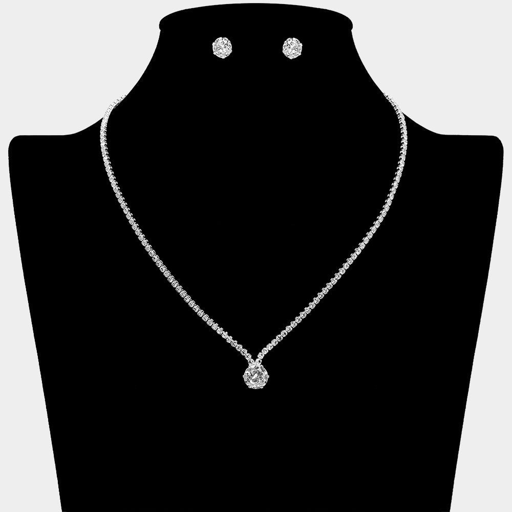 CZ Round Stone Cluster Point Rhinestone Paved Necklace