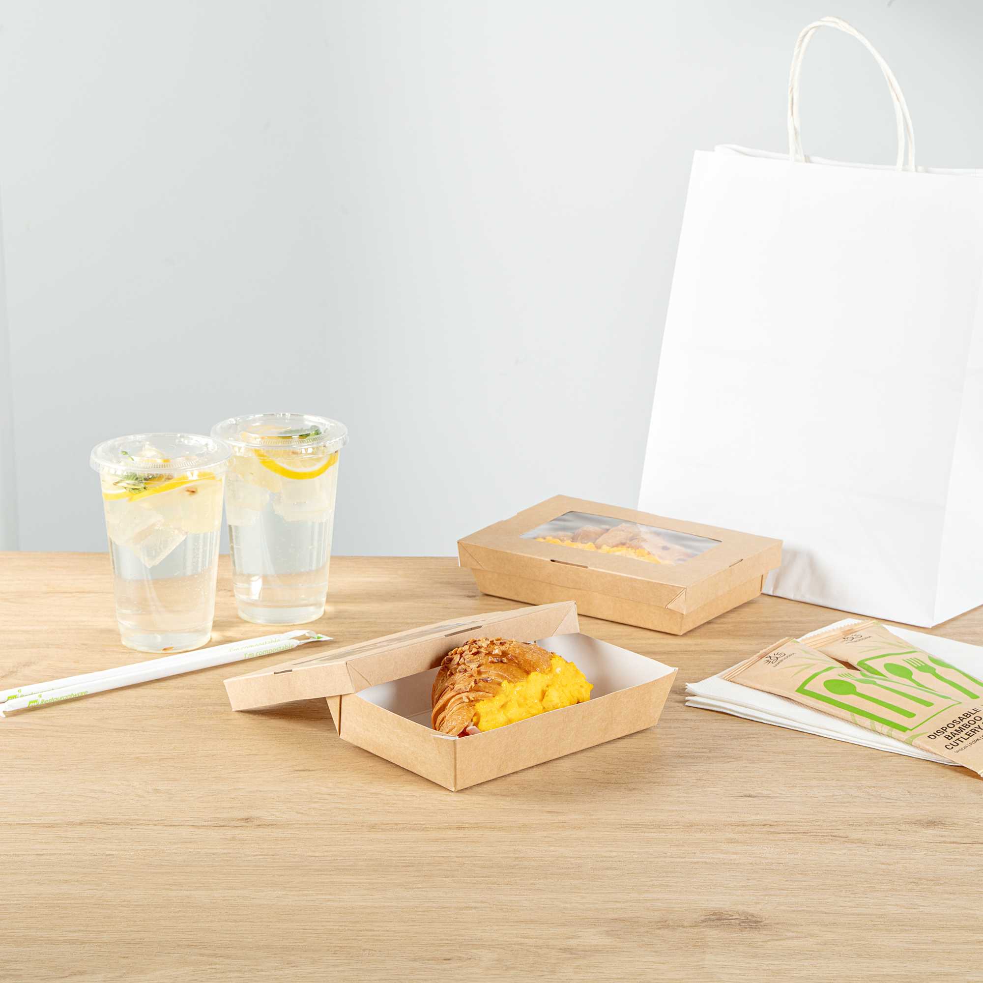 Cafe Vision 28 oz Rectangle Kraft Paper Small Take Out Container - 7 1/2" x 5" x 1 1/2" - 200 count box