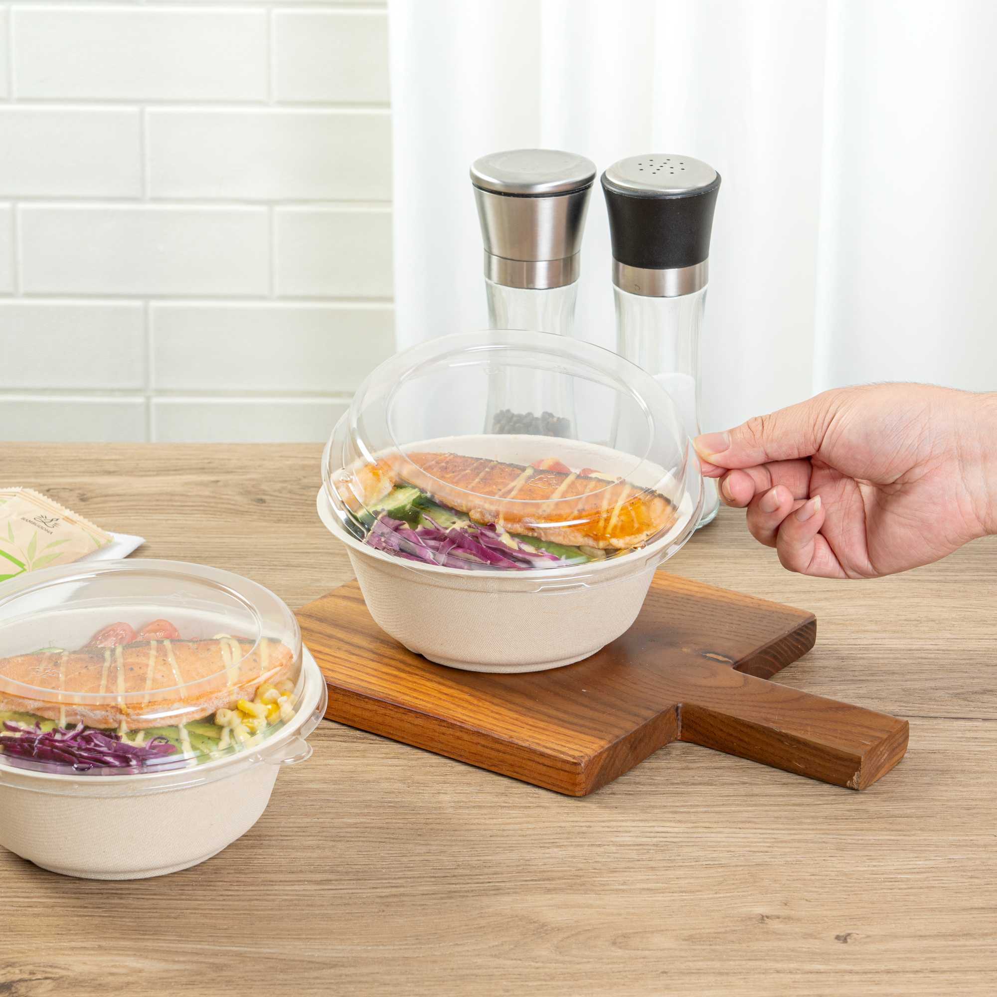 Pulp Safe Round Clear Plastic Dome Lid - Fits 32 oz Bagasse Salad Bowl - 100 count box