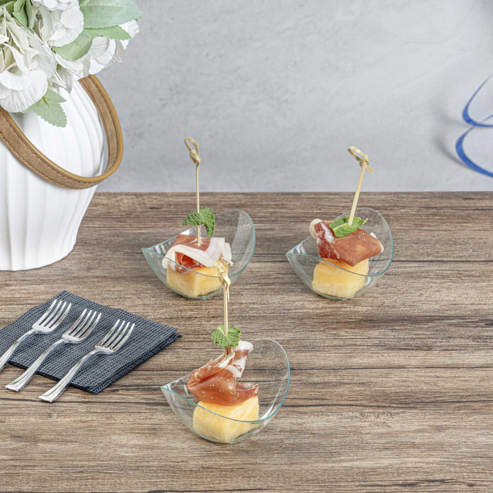 Mini Serve 2 oz Oval Seagreen Plastic Alato Tasting Dish - 3 1/2" x 2 3/4" x 1 3/4" - 100 count box