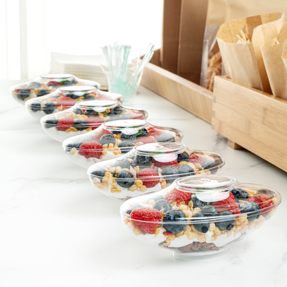 Mini Serve 6 oz Oval Clear Plastic Deli Cup - Stackable, with Lid - 5 1/2" x 3 1/4" x 2 1/2" - 100 count box