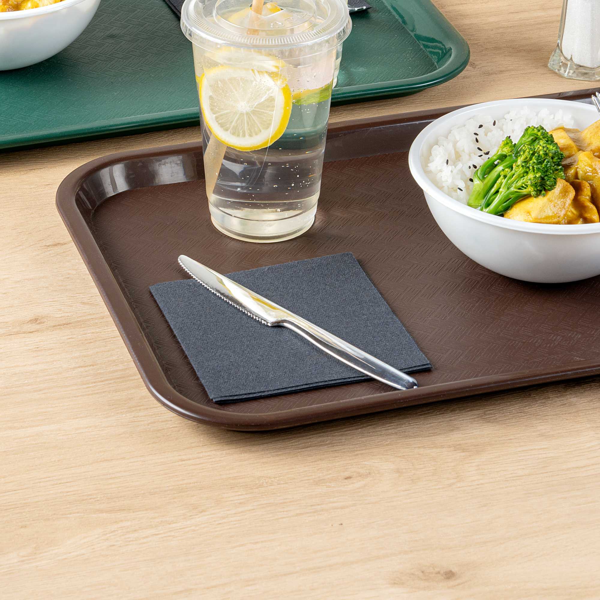 Moderna Silver Plastic Knife - 7 1/4" - 250 count box