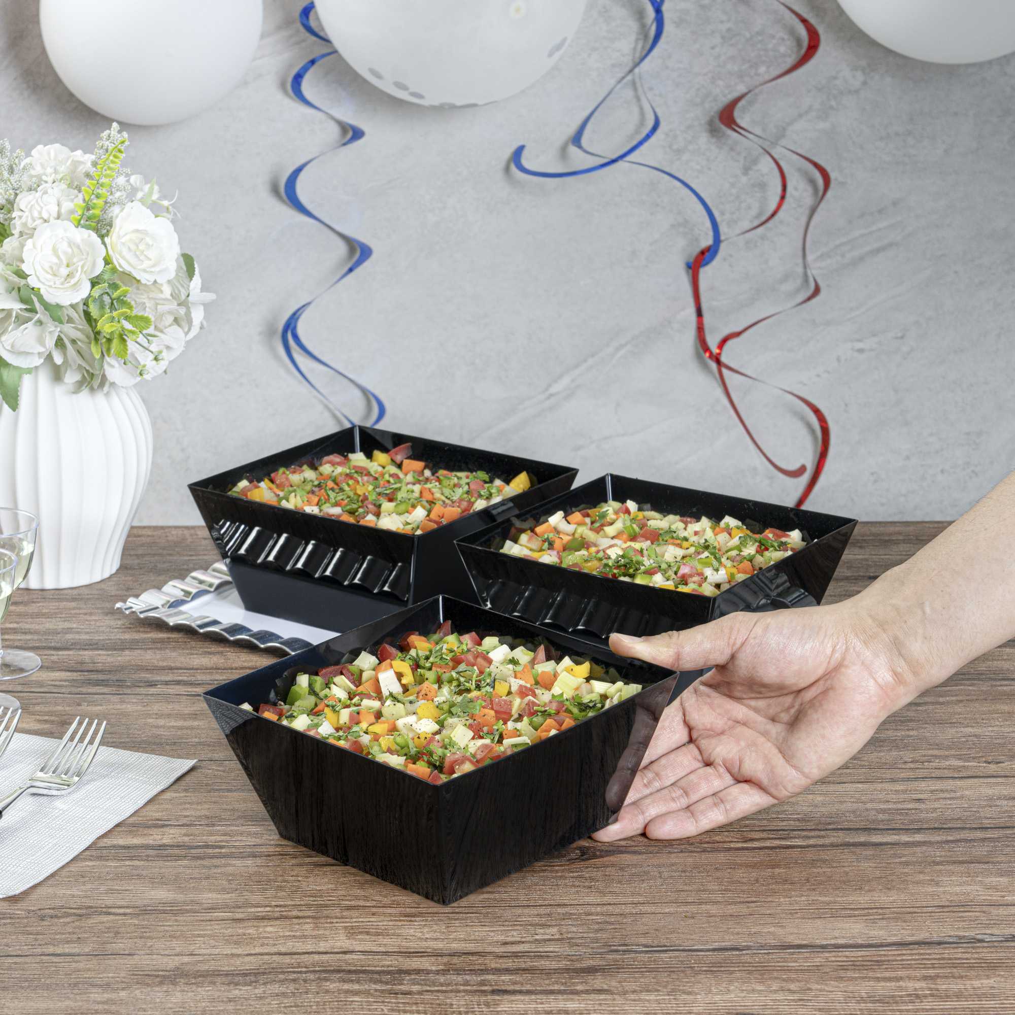 Maxi Serve 18 oz Square Black Plastic Medium Modern Bowl - 6 3/4" x 6 3/4" x 3" - 25 count box