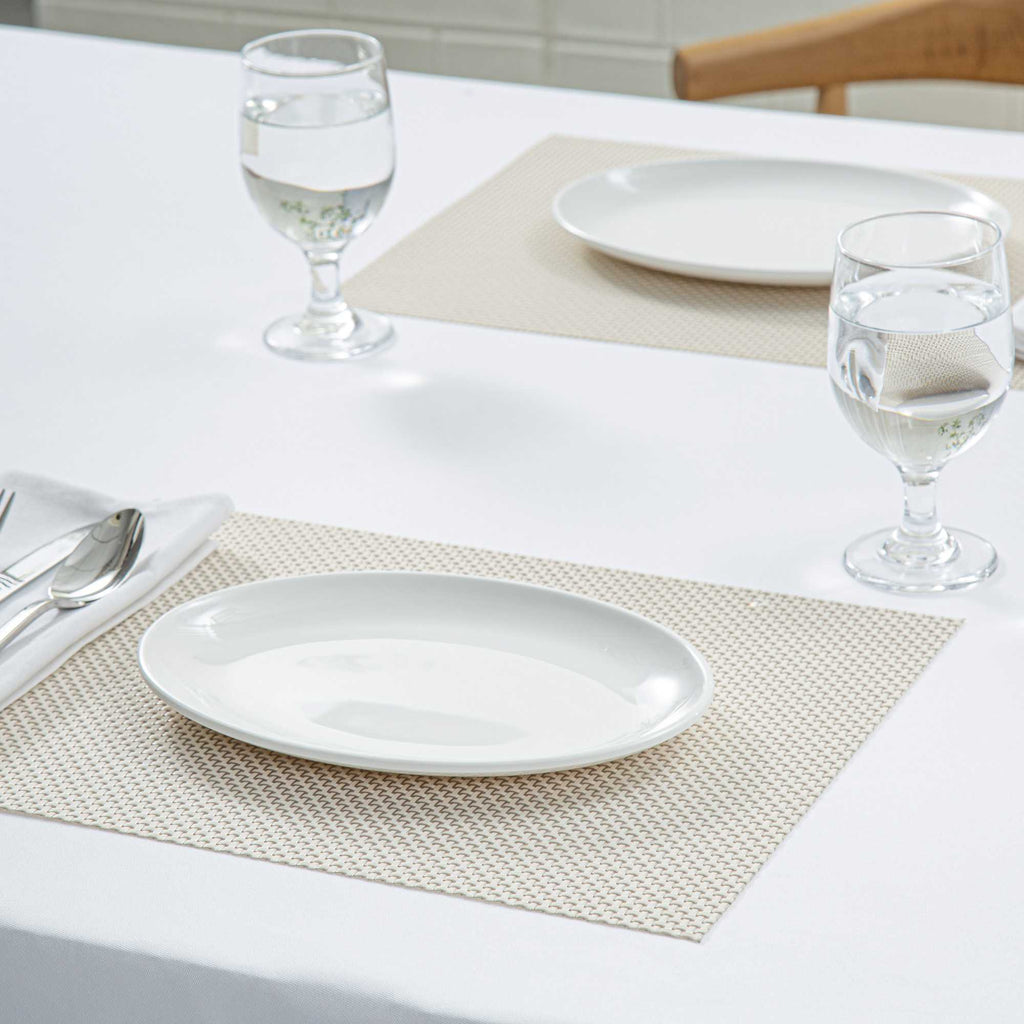Voga Oval White Melamine Small Plate - Classic - 10" x 7" x 3/4" - 10 count box