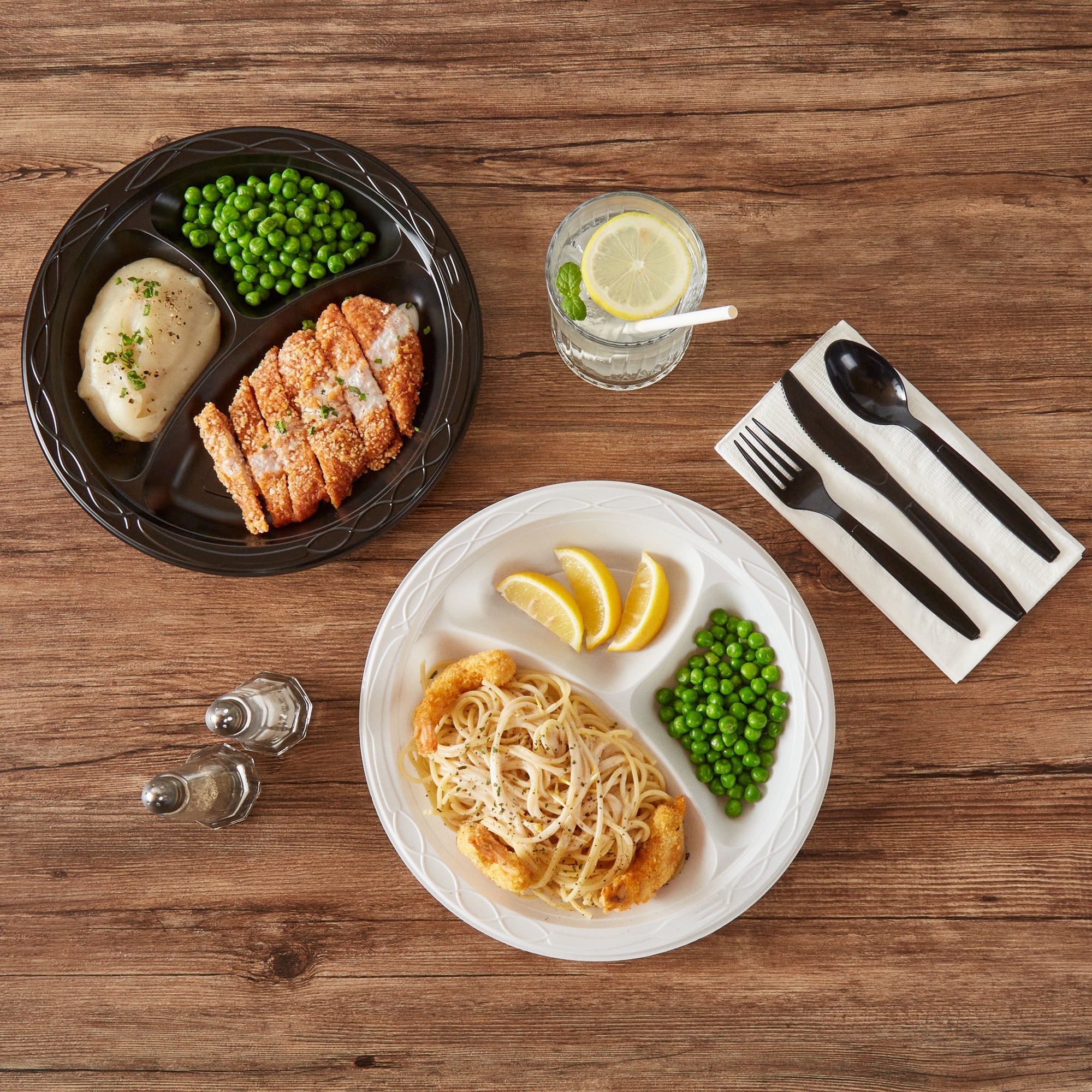 Chef 101 Round White Plastic Plate - 3 Compartments, Microwavable - 10 1/4" x 10 1/4" x 1" - 50 count box