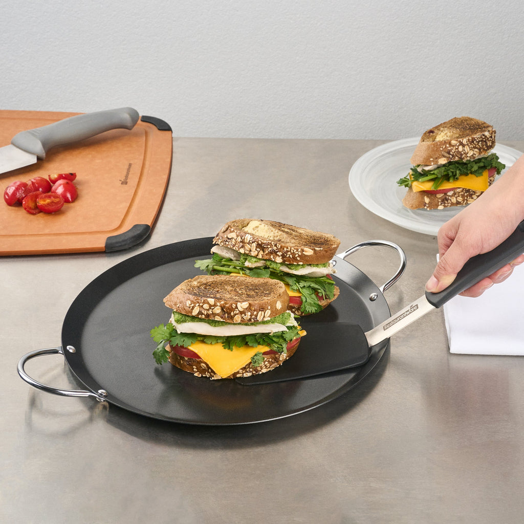 Met Lux Round Carbon Steel Griddle - Non-Stick, with Chrome Handles - 11" - 1 count box