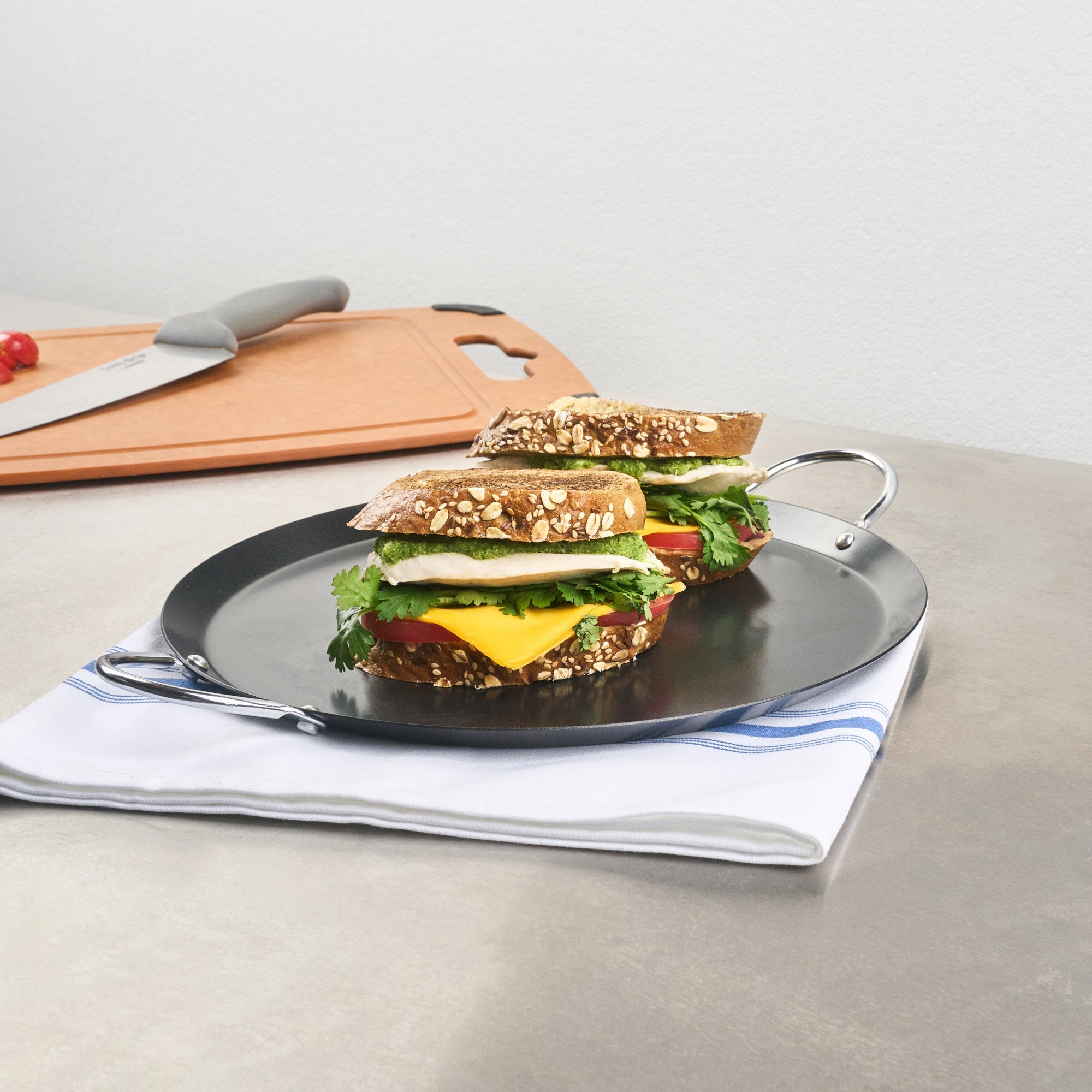 Met Lux Round Carbon Steel Griddle - Non-Stick, with Chrome Handles - 11" - 1 count box