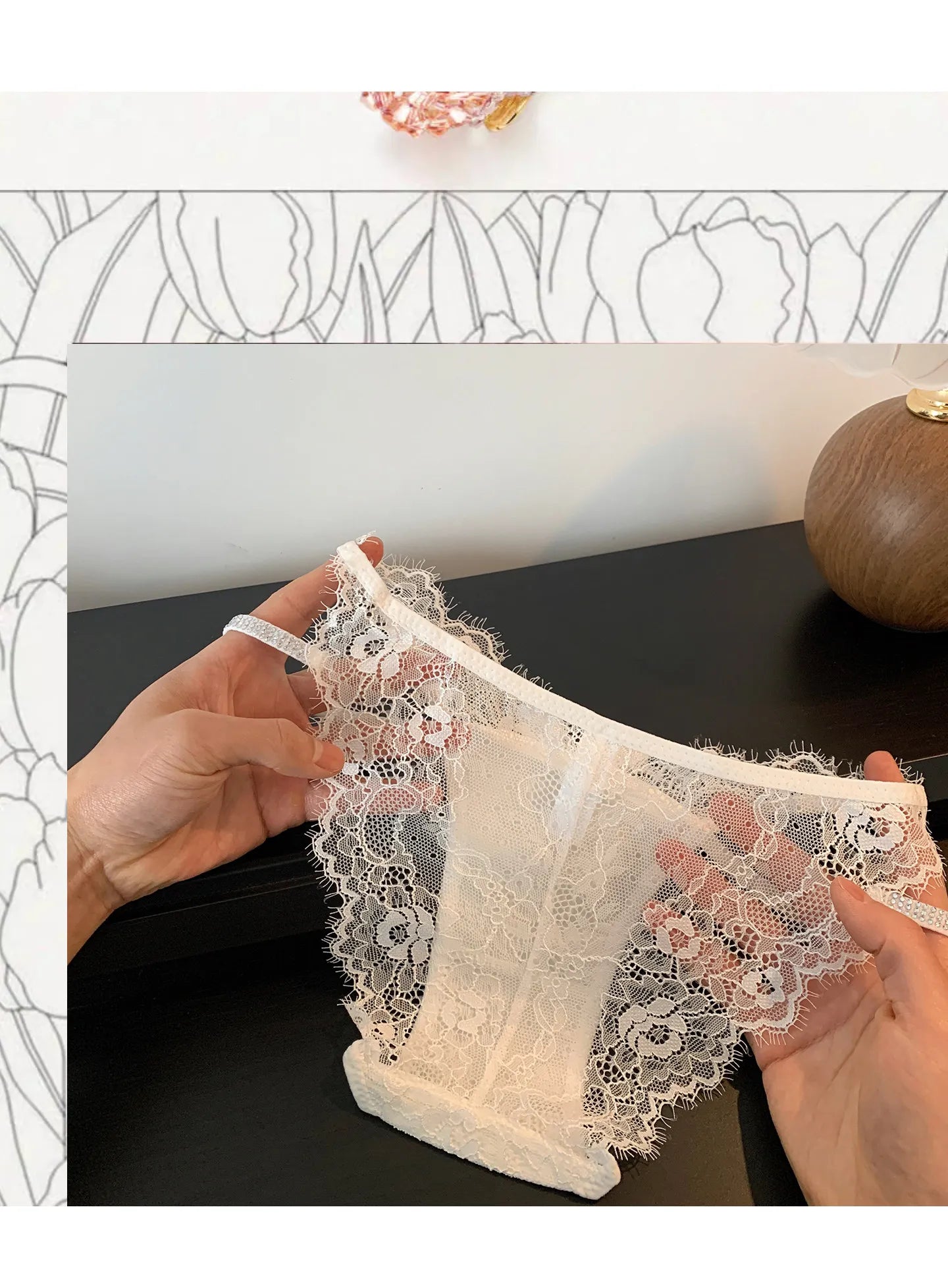 Rhinestones Girls Sexy G String Lace Panties Women Underwear Briefs Hollow Out Thong Transparent Lingerie Intimates