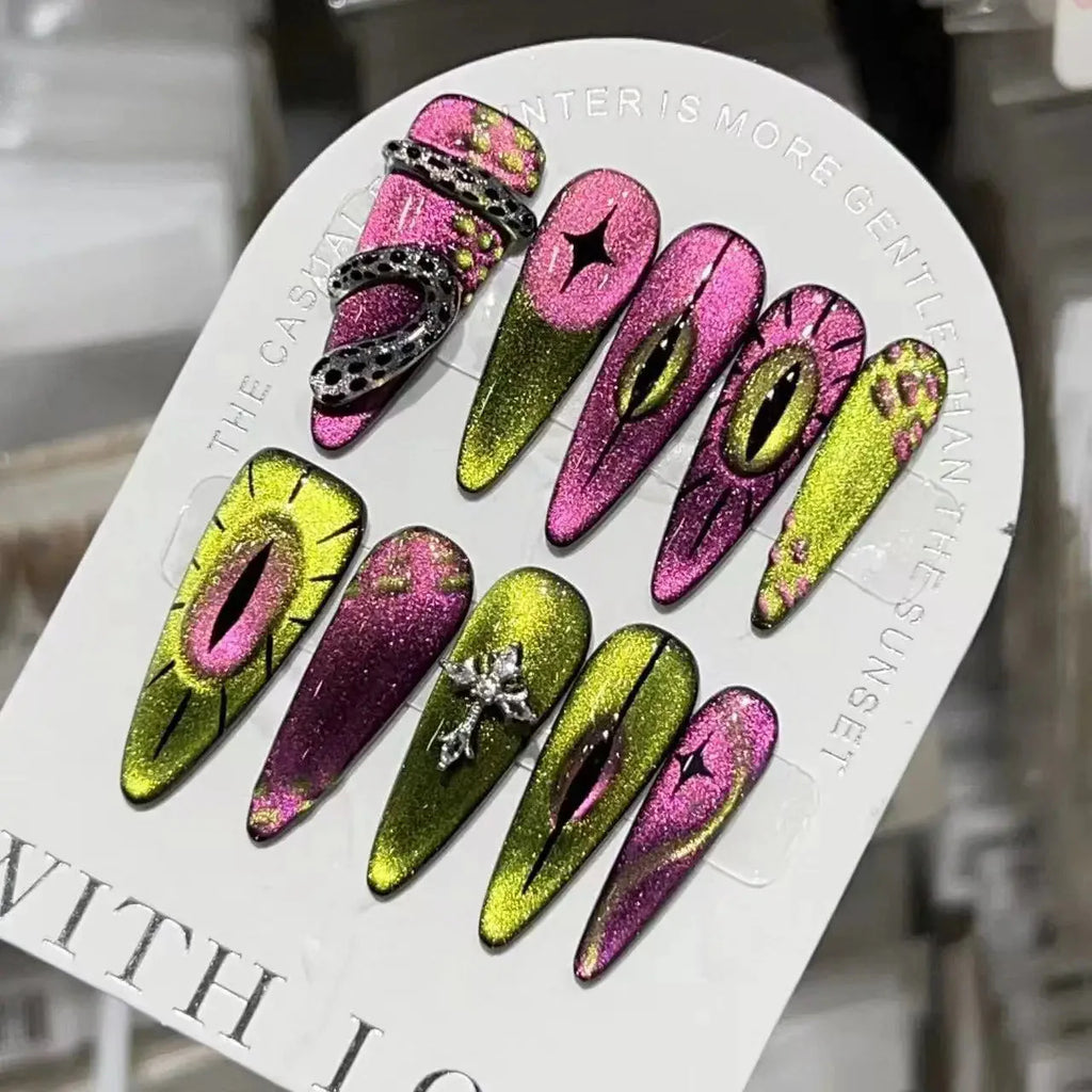 [Alien Eye] Hand-painted Cat's Eye Fake Nails