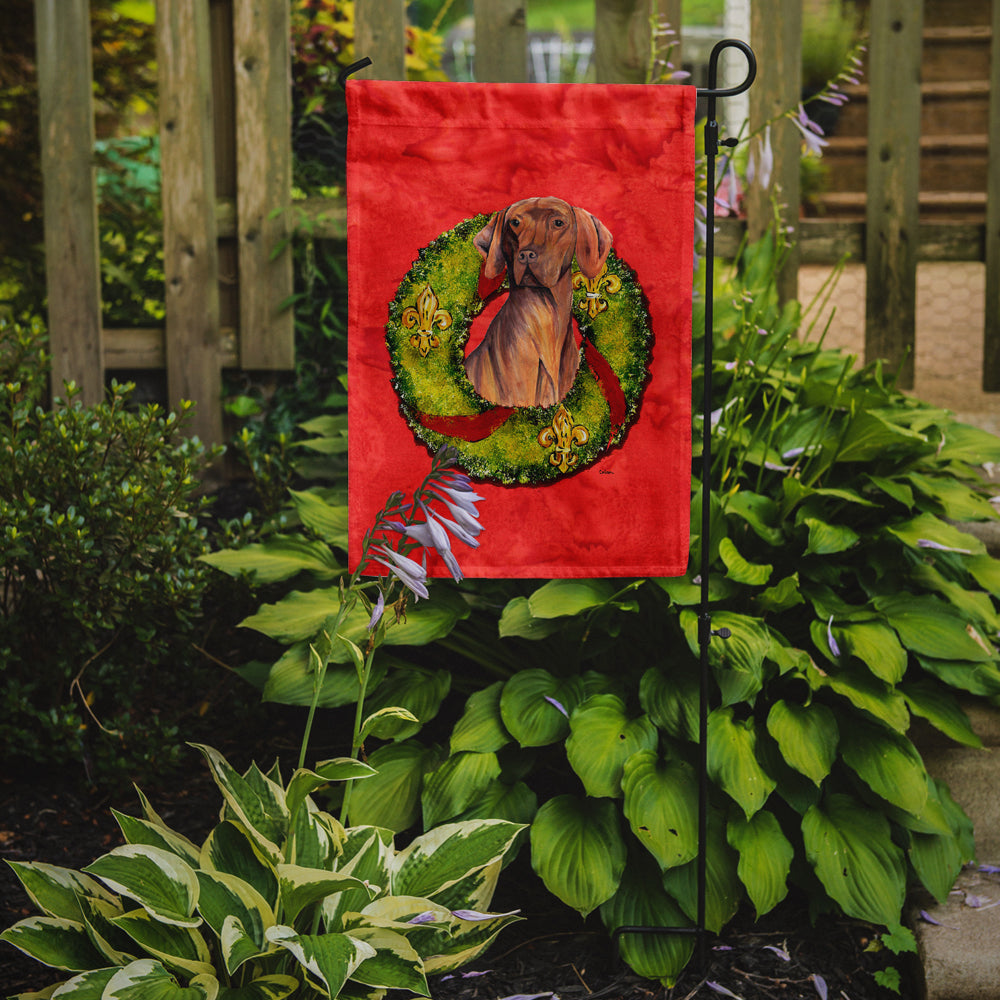 Vizsla Christmas Wreath Garden Flag Mailbox Decorative Yard Banner Outside Patio Artwork for Flower Beds, Garden Size, Multicolor