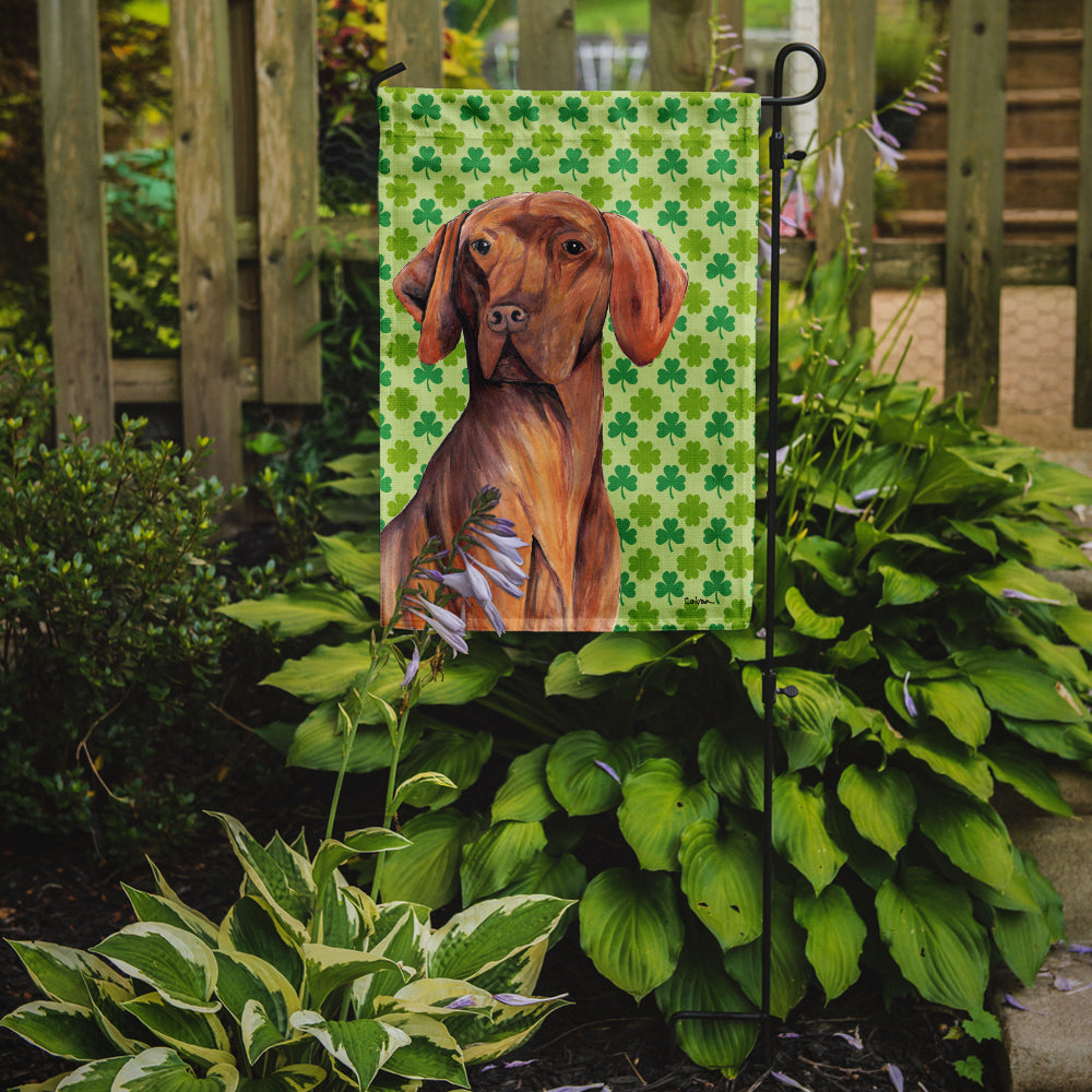 Vizsla St. Patrick's Day Shamrock Portrait Garden Flag Mailbox Decorative Yard Banner Outside Patio Artwork for Flower Beds, Garden Size, Multicolor