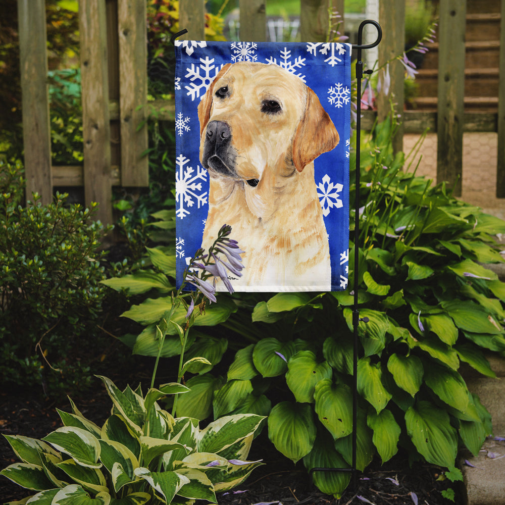 Labrador Winter Snowflakes Holiday Garden Flag Mailbox Decorative Yard Banner Outside Patio Artwork for Flower Beds, Garden Size, Multicolor