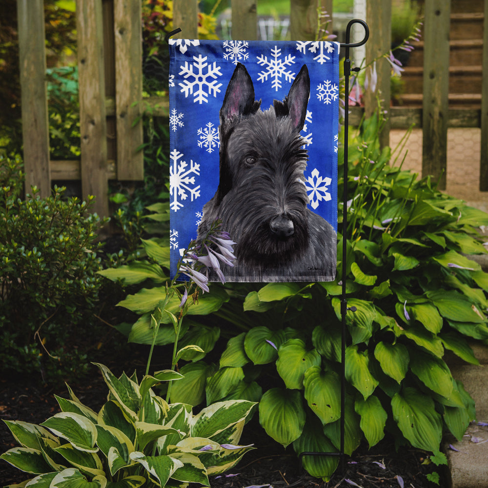 Scottish Terrier Winter Snowflakes Holiday Garden Flag Mailbox Decorative Yard Banner Outside Patio Artwork for Flower Beds, Garden Size, Multicolor