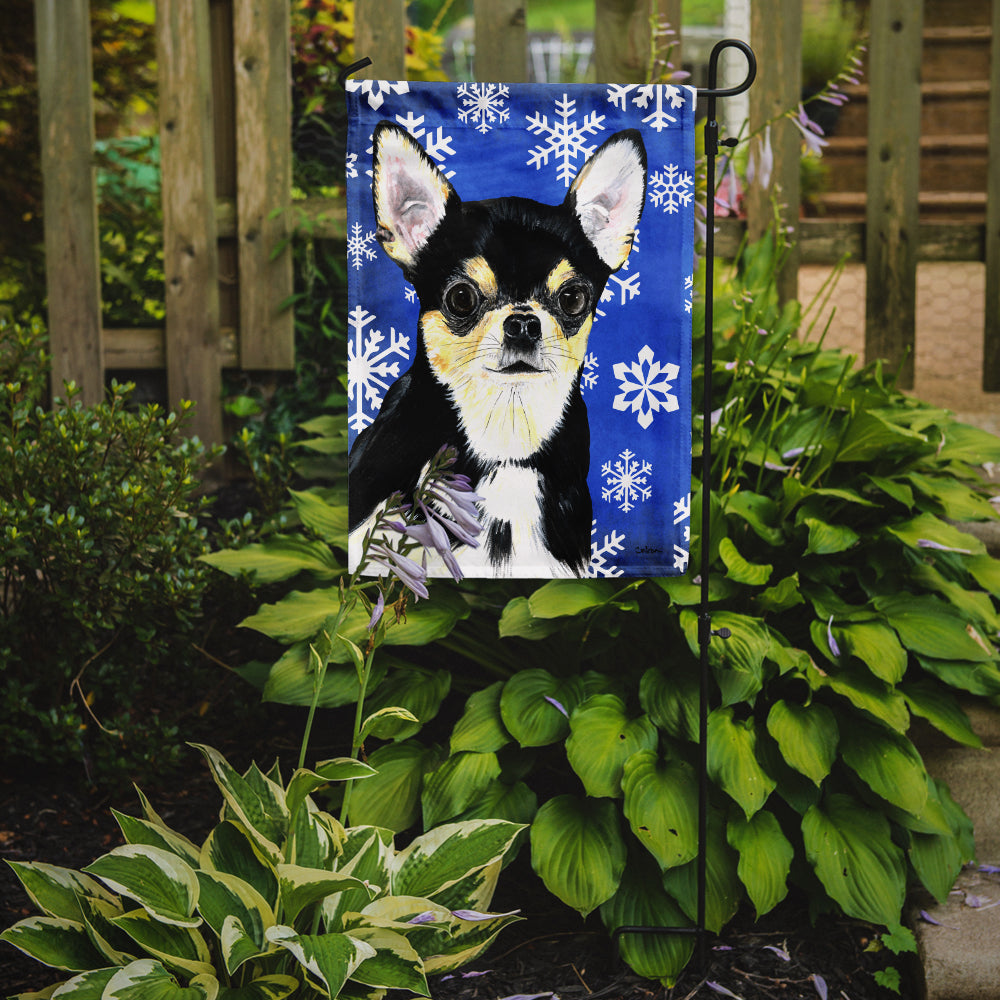 Chihuahua Winter Snowflakes Holiday Garden Flag Mailbox Decorative Yard Banner Outside Patio Artwork for Flower Beds, Garden Size, Multicolor