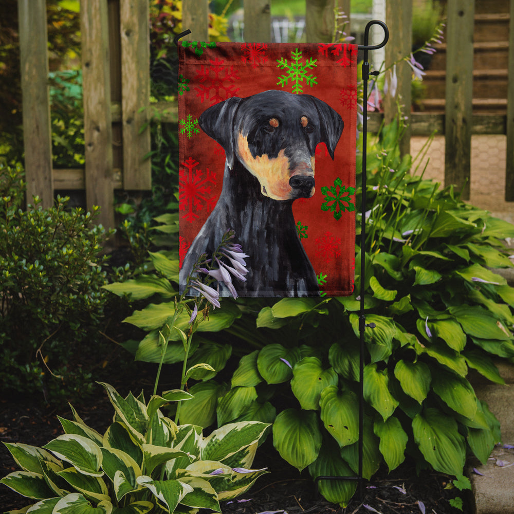 Doberman Red and Green Snowflakes Holiday Christmas Garden Flag Mailbox Decorative Yard Banner Outside Patio Artwork for Flower Beds, Garden Size, Multicolor