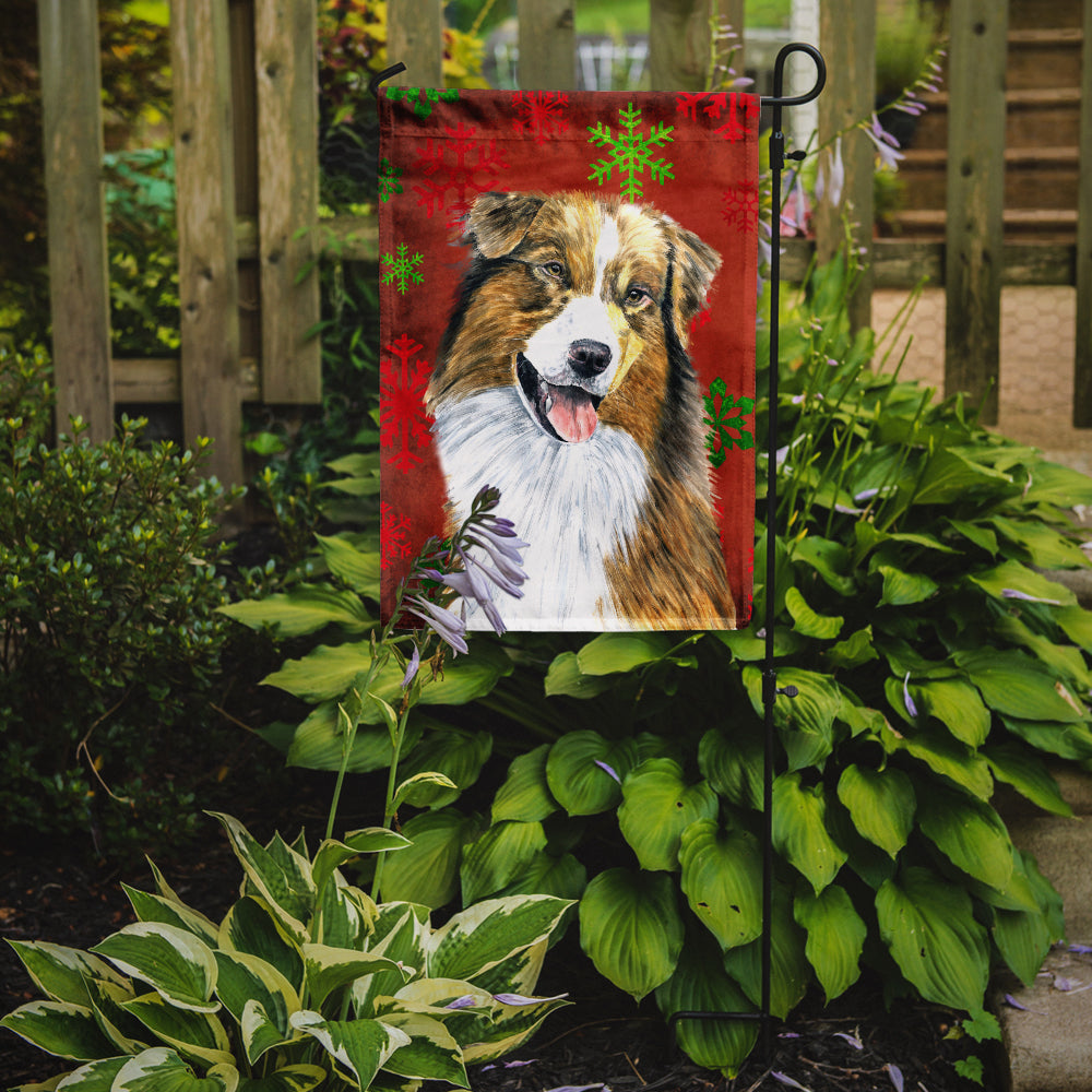 Australian Shepherd Red Green Snowflakes Christmas Garden Flag Mailbox Decorative Yard Banner Outside Patio Artwork for Flower Beds, Garden Size, Multicolor