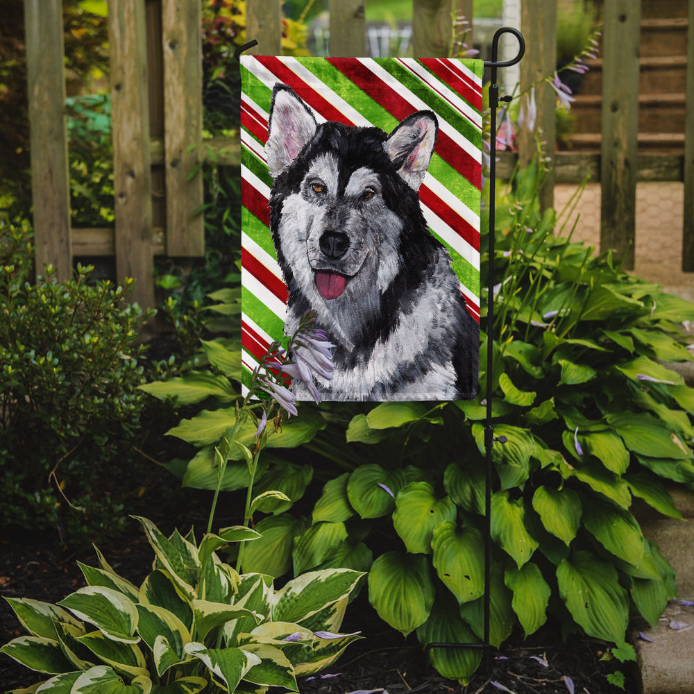 Alaskan Malamute Candy Cane Holiday Christmas Garden Flag Mailbox Decorative Yard Banner Outside Patio Artwork for Flower Beds, Garden Size, Multicolor
