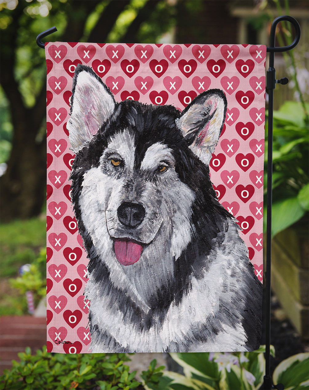 Alaskan Malamute Hearts Love and Valentine's Day Garden Flag Mailbox Decorative Yard Banner Outside Patio Artwork for Flower Beds, Garden Size, Multicolor