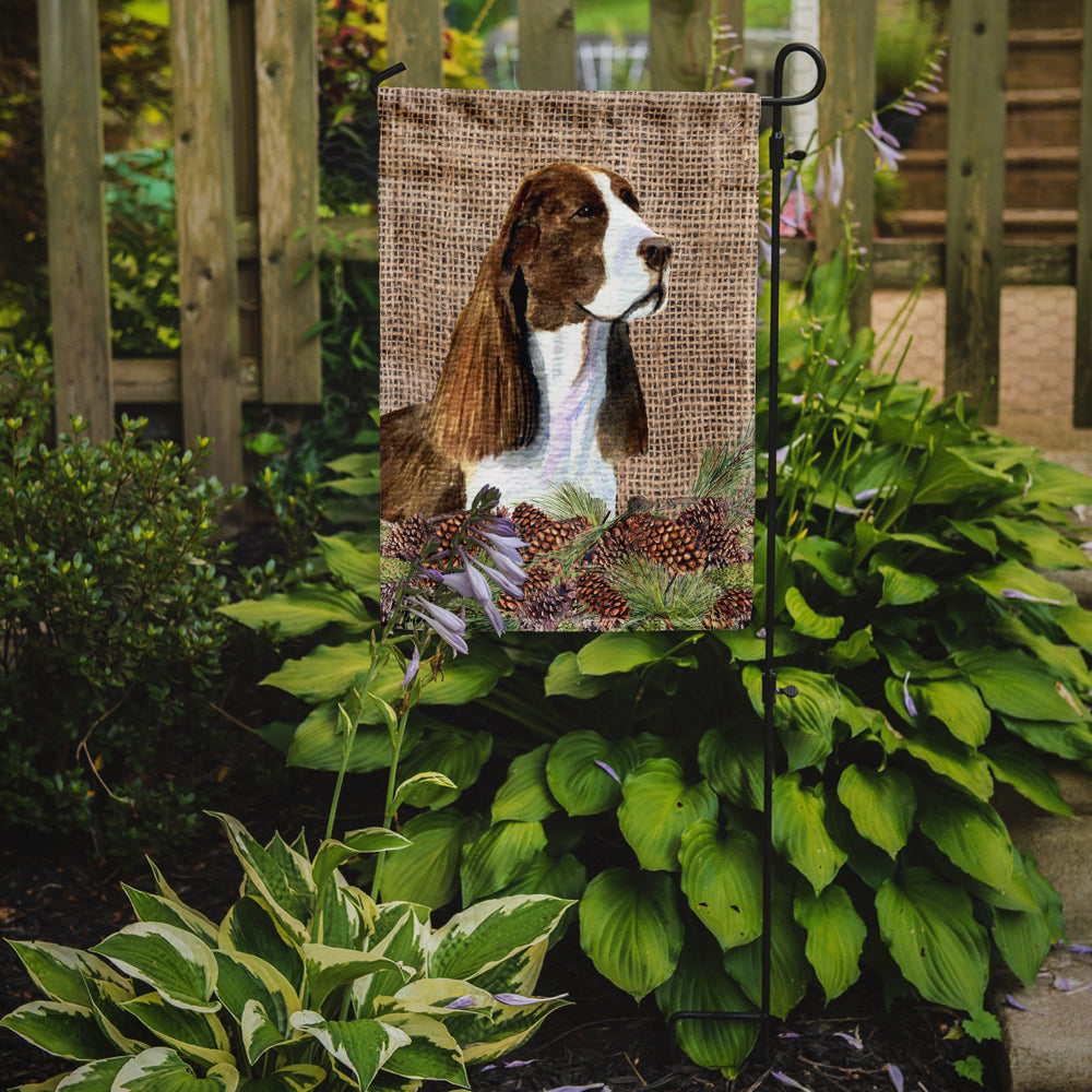 Springer Spaniel on Faux Burlap with Pine Cones Garden Flag Mailbox Decorative Yard Banner Outside Patio Artwork for Flower Beds, Garden Size, Multicolor