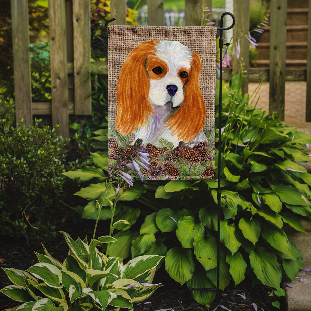 Cavalier Spaniel on Faux Burlap with Pine Cones Garden Flag Mailbox Decorative Yard Banner Outside Patio Artwork for Flower Beds, Garden Size, Multicolor